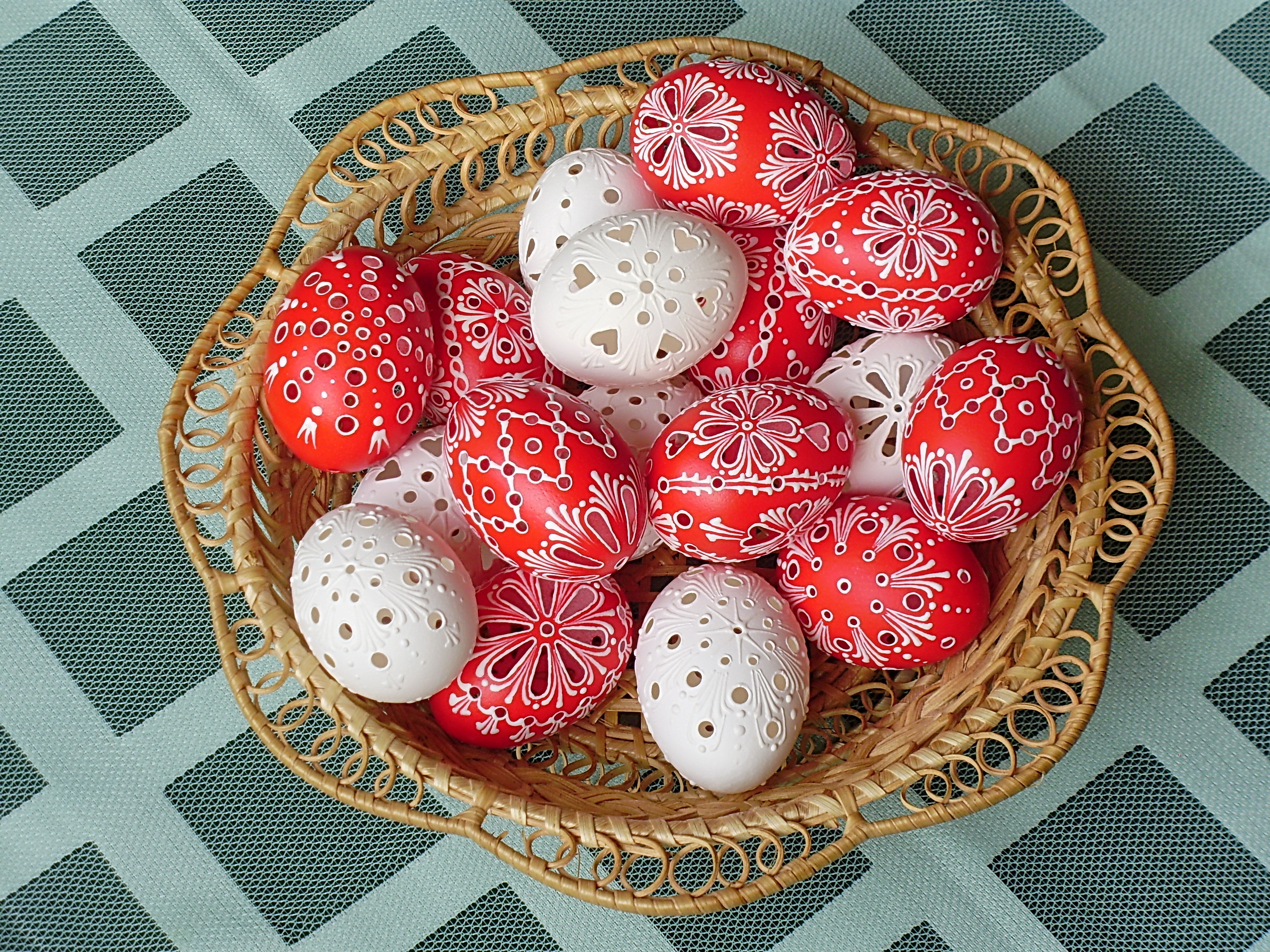 AAB025